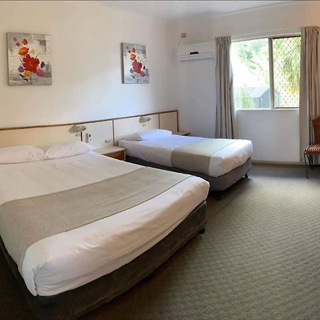 Wild Scotsman Motor Inn Gin Gin Qld 외부 사진
