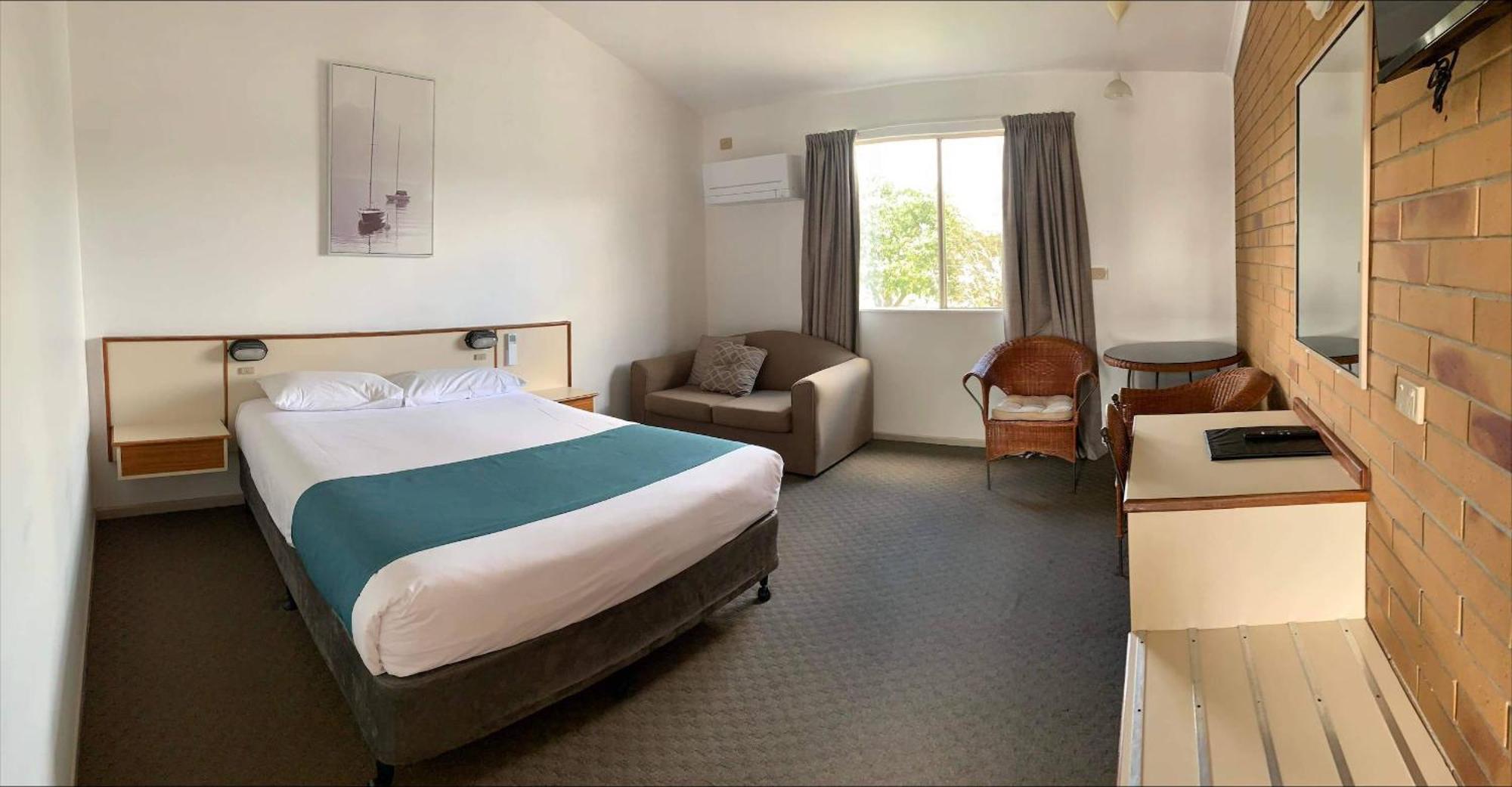 Wild Scotsman Motor Inn Gin Gin Qld 외부 사진