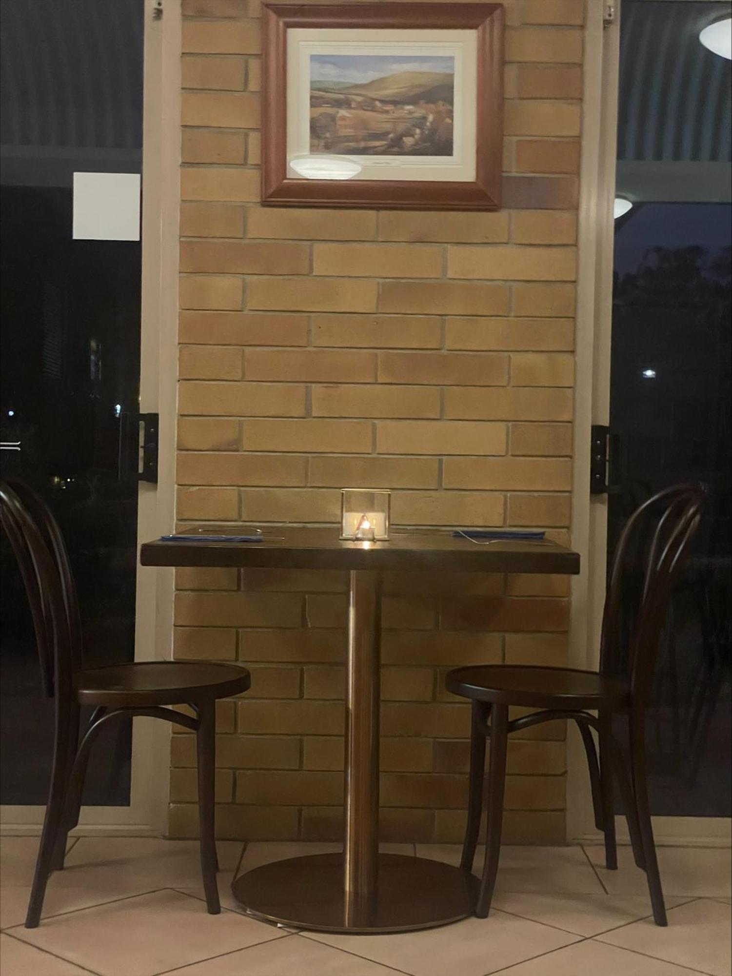 Wild Scotsman Motor Inn Gin Gin Qld 외부 사진