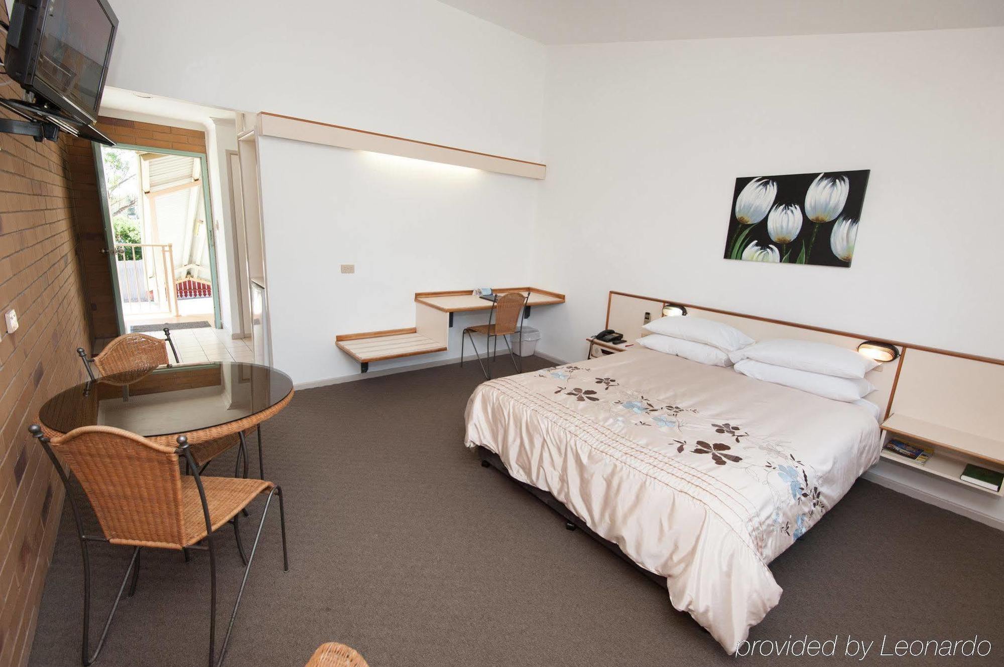 Wild Scotsman Motor Inn Gin Gin Qld 외부 사진