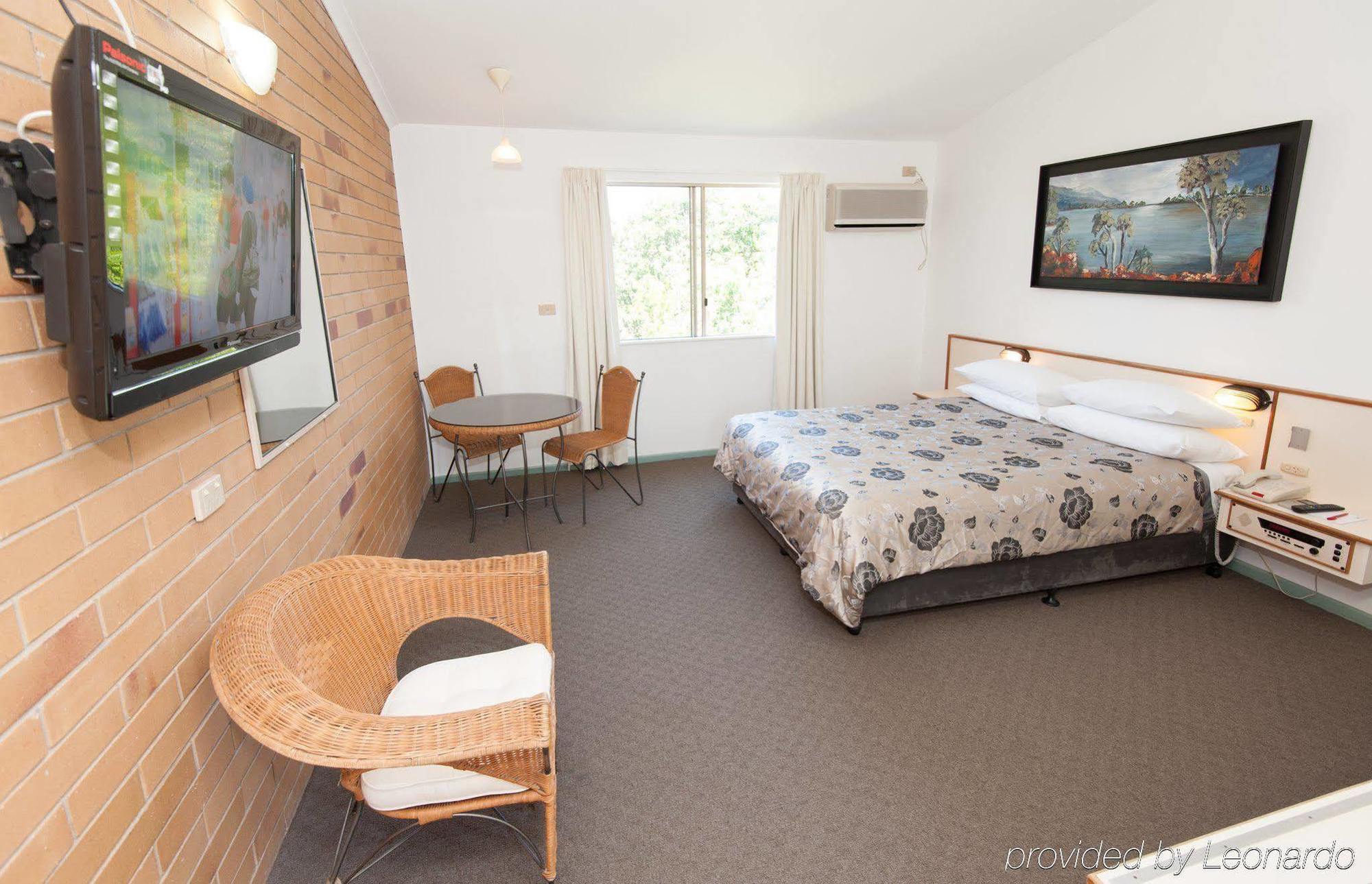 Wild Scotsman Motor Inn Gin Gin Qld 외부 사진